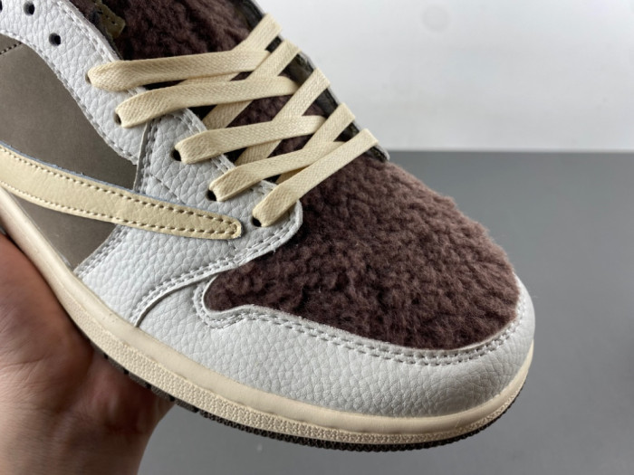 Travis Scott x Jordan Air Jordan 1 Low Labubu DM7866-717
