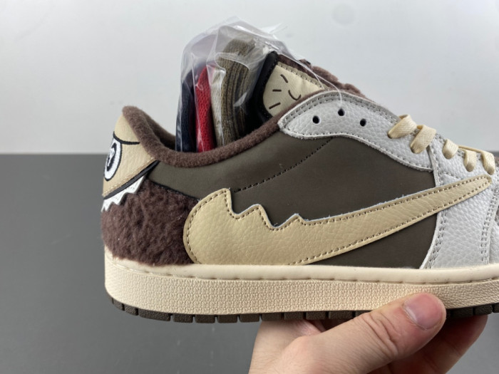Travis Scott x Jordan Air Jordan 1 Low Labubu DM7866-717
