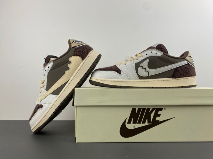 Travis Scott x Jordan Air Jordan 1 Low Labubu DM7866-717