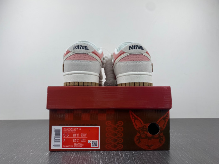 nike dunk low se grey pink do9457-110