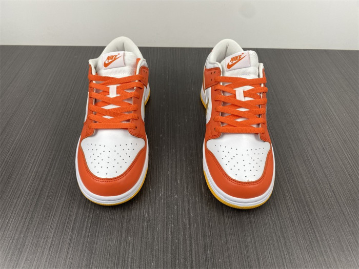 nike dunk low university gold (w) dq4690-800