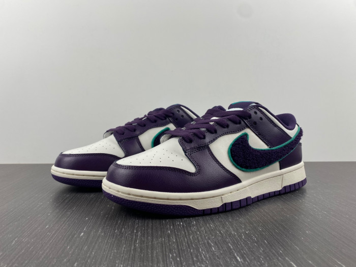 nike dunk low chenille dq7683-100