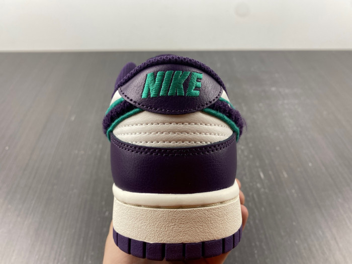 nike dunk low chenille dq7683-100