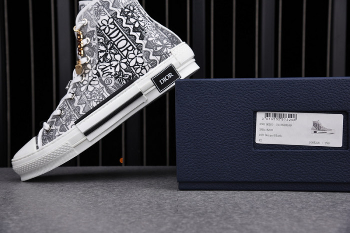 b23 oblique sneaker