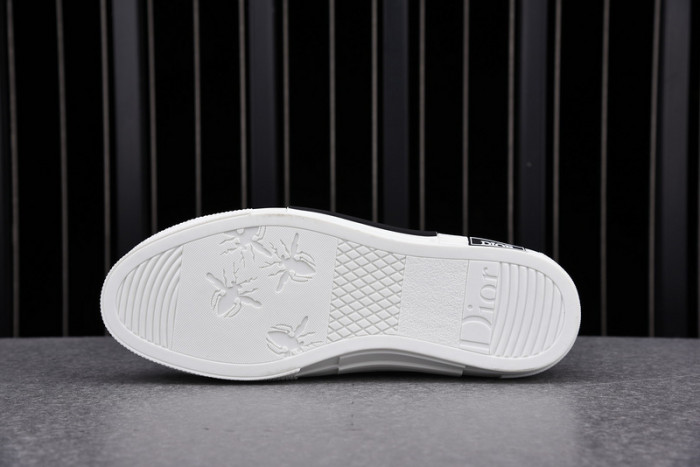 b23 oblique sneaker