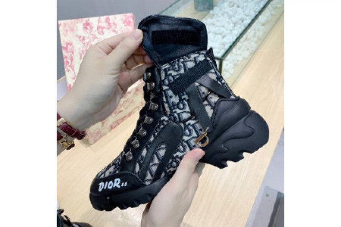 D*or high top sneaker