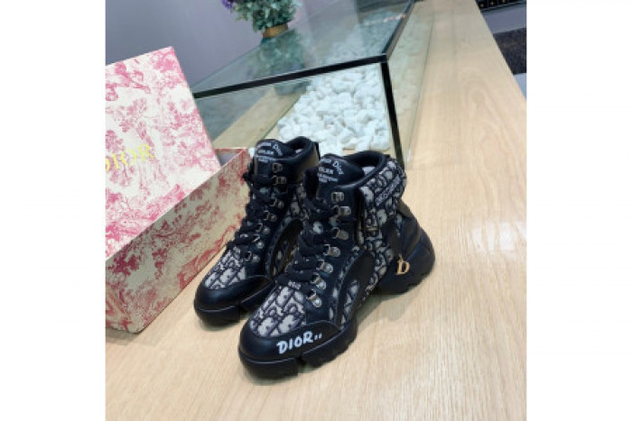 D*or high top sneaker