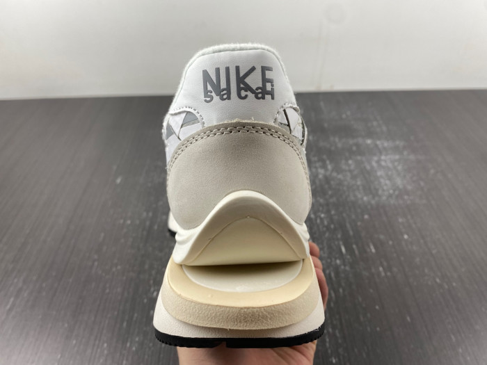 nike sacai x waffle woven green gusto dr5209-300