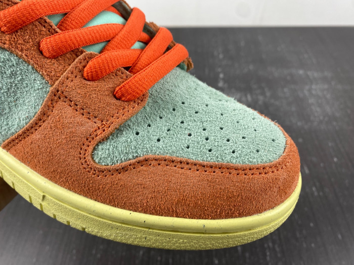 nike sb dunk low “noise aqua”dv5429-800
