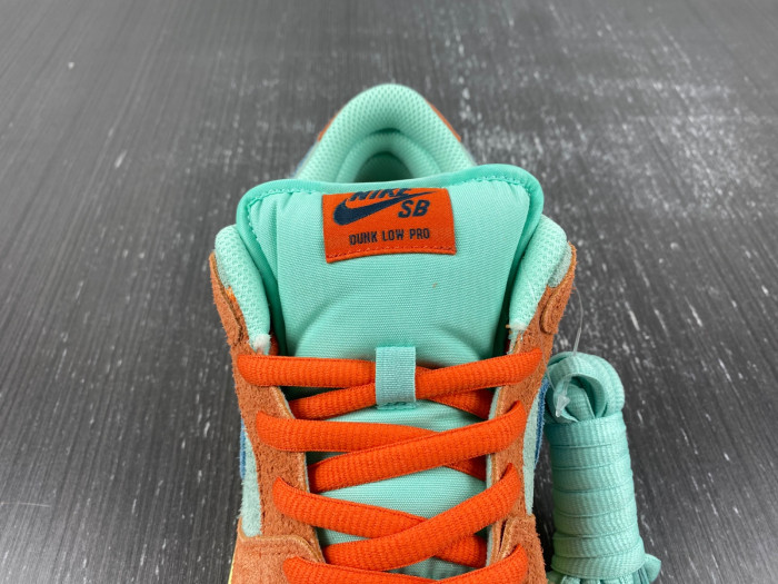 nike sb dunk low “noise aqua”dv5429-800