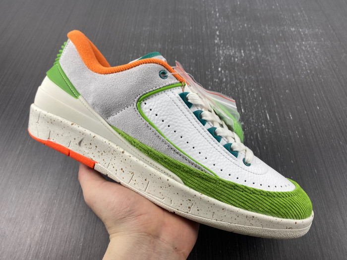 titan x air jordan 2 low wmns dv6206-183
