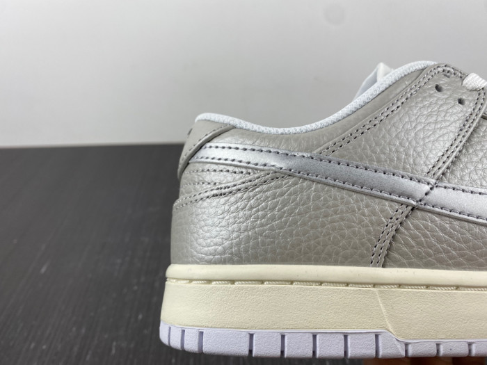 nike dunk low metallic silver - dx3197-095