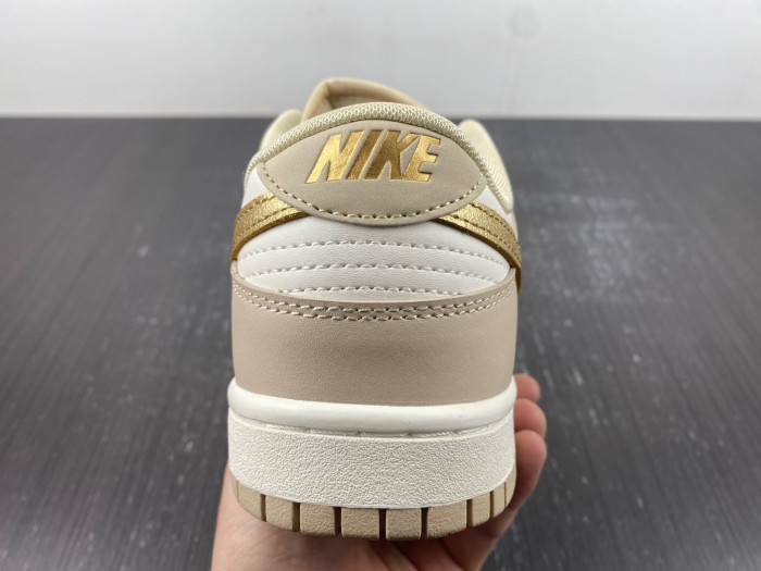 nike dunk low phantom metallic gold dx5930-001