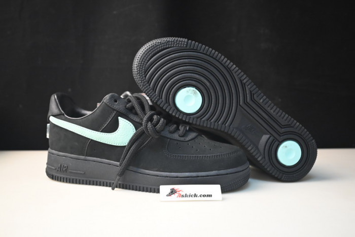T*f*ny & co. x nike air force 1 low dz1382-001