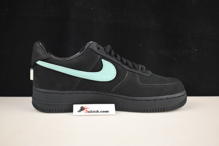 T*f*ny & co. x nike air force 1 low dz1382-001