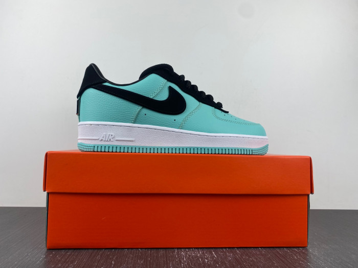 T*f*ny & co. x nike air force 1 low dz1382-002