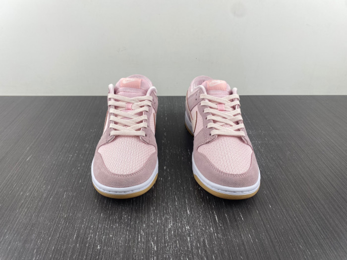 nike dunk low teddy bear dz5318-640