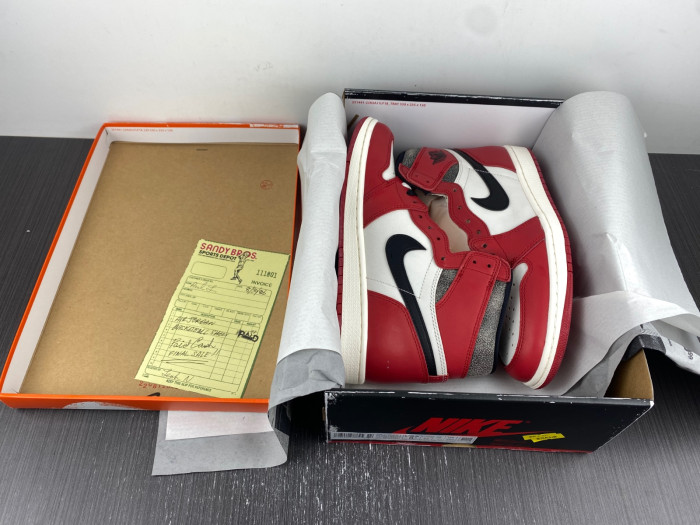 Air Jordan 1 High OG Chicago Lost and Found DZ5485-612