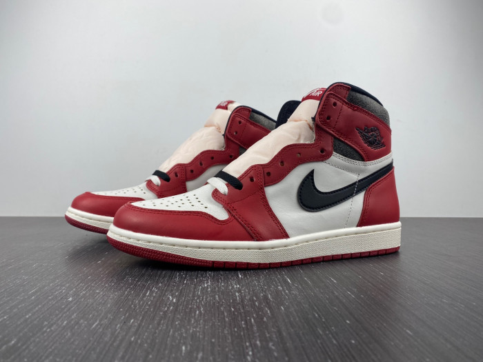 Air Jordan 1 High OG Chicago Lost and Found DZ5485-612