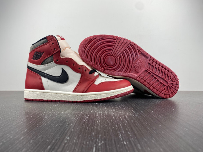 Air Jordan 1 High OG Chicago Lost and Found DZ5485-612