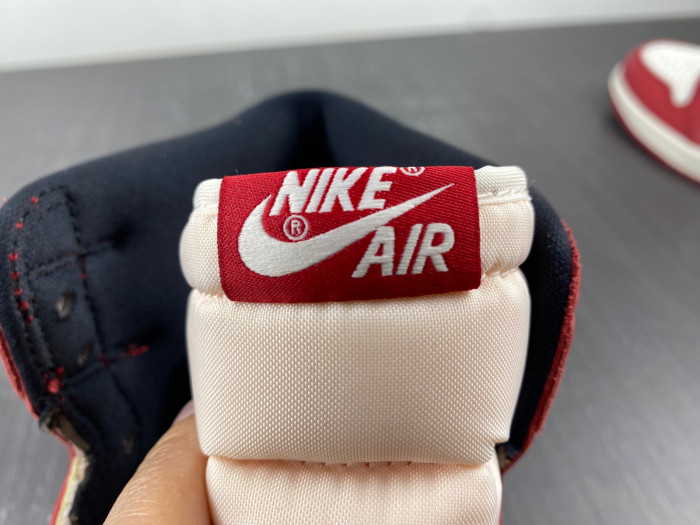 Air Jordan 1 High OG Chicago Lost and Found DZ5485-612