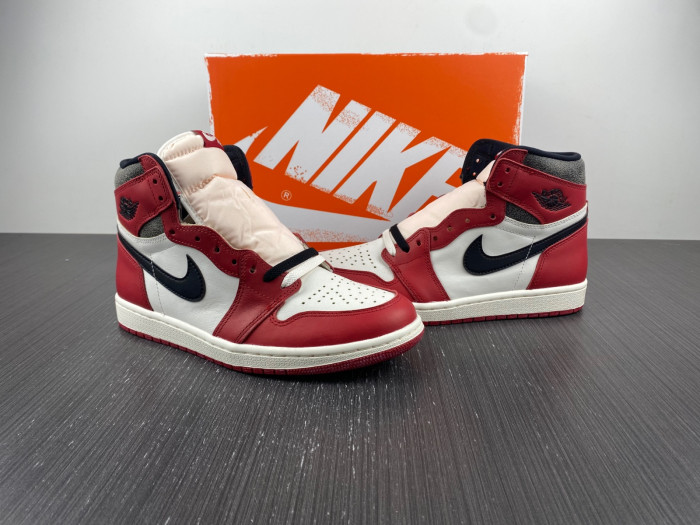 Air Jordan 1 High OG Chicago Lost and Found DZ5485-612