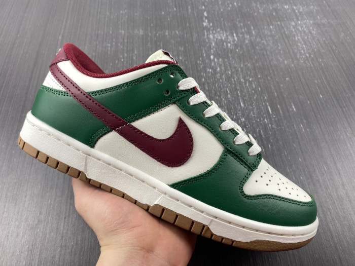 nike dunk low “gorge green” fb7160-161