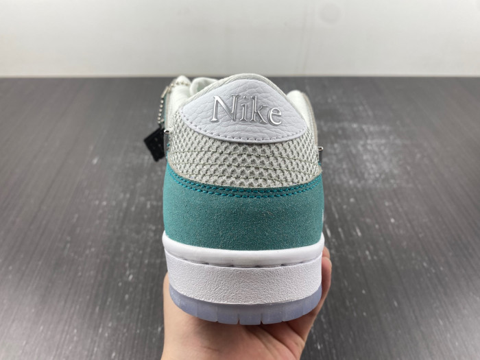 nike sb dunk low april skateboards fd2562-400
