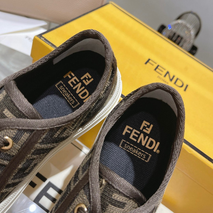 F**di shoes