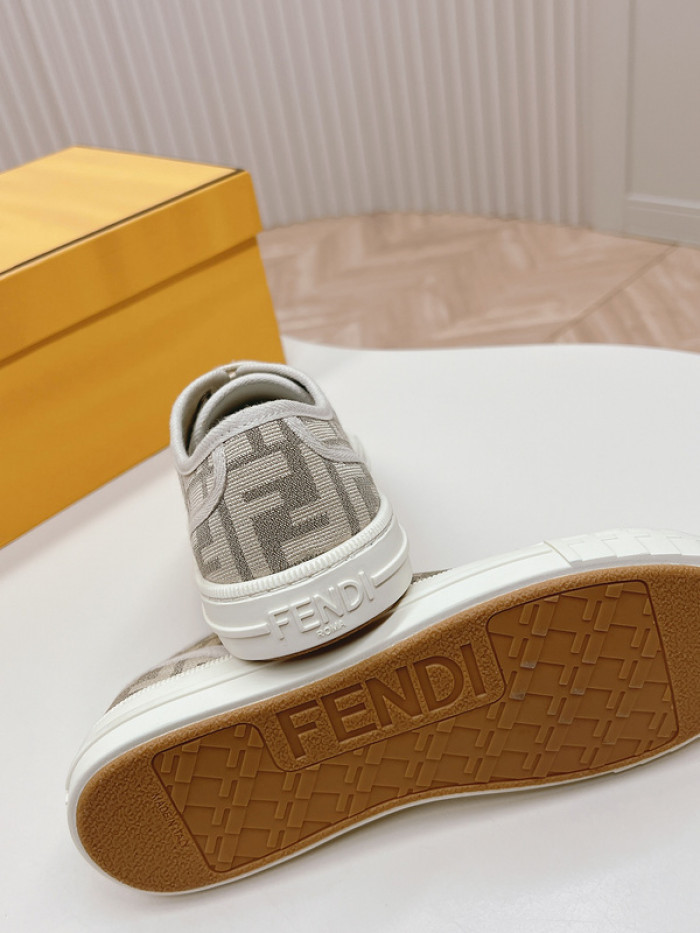 F**di shoes