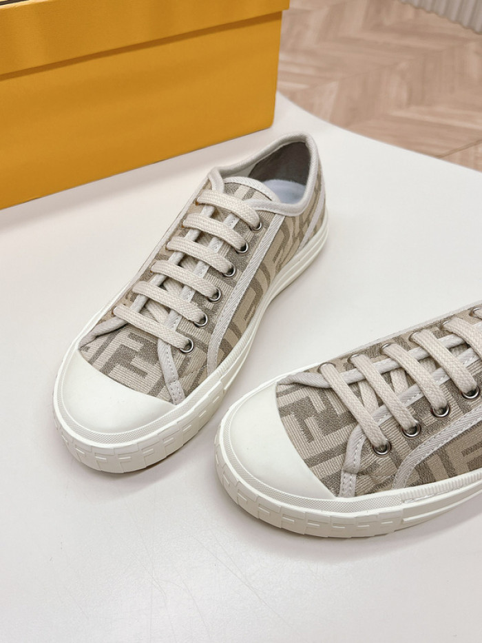 F**di shoes