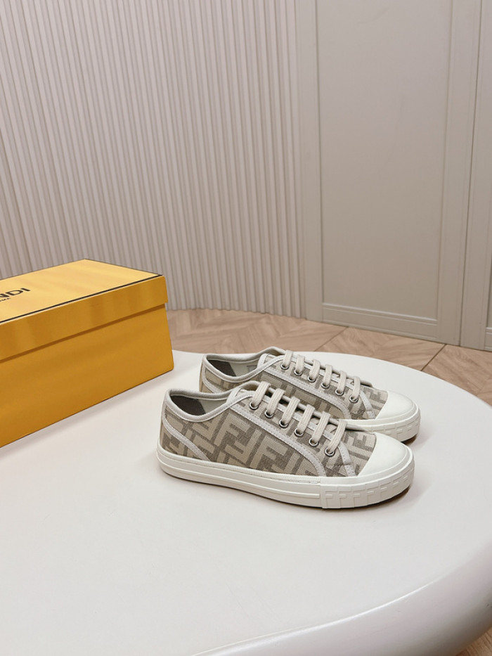 F**di shoes