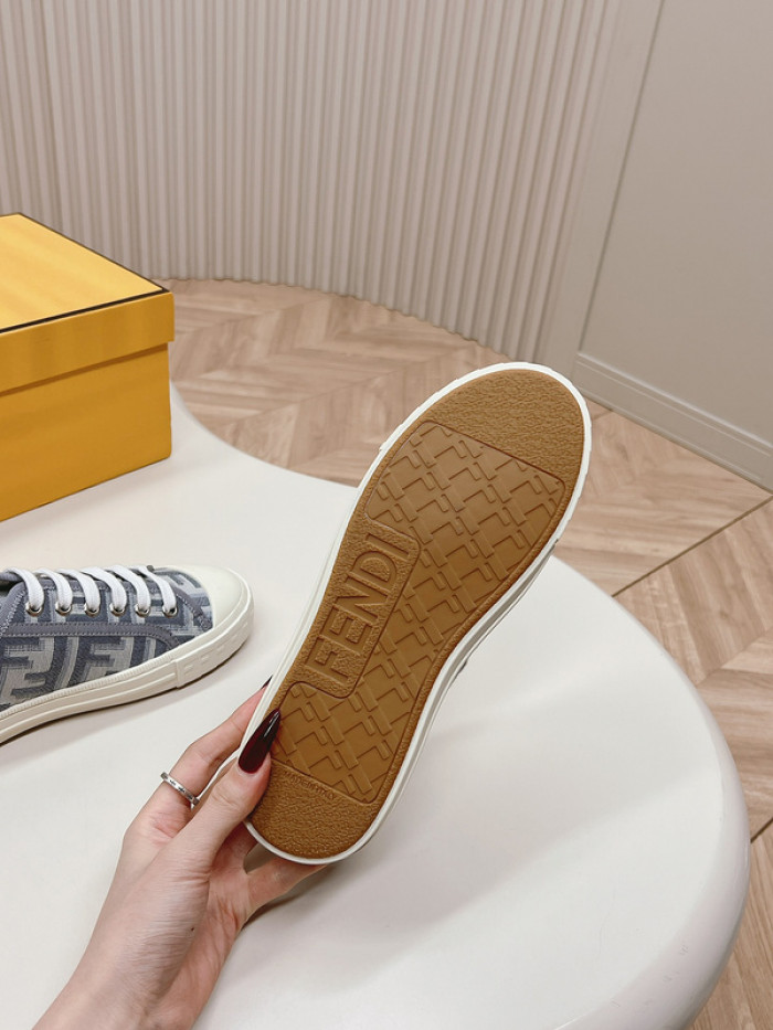F**di shoes