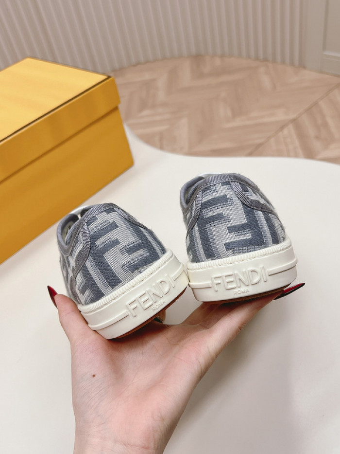 F**di shoes