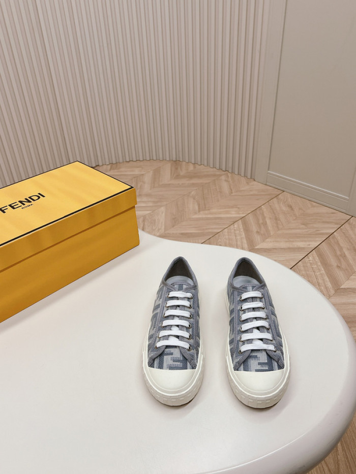 F**di shoes