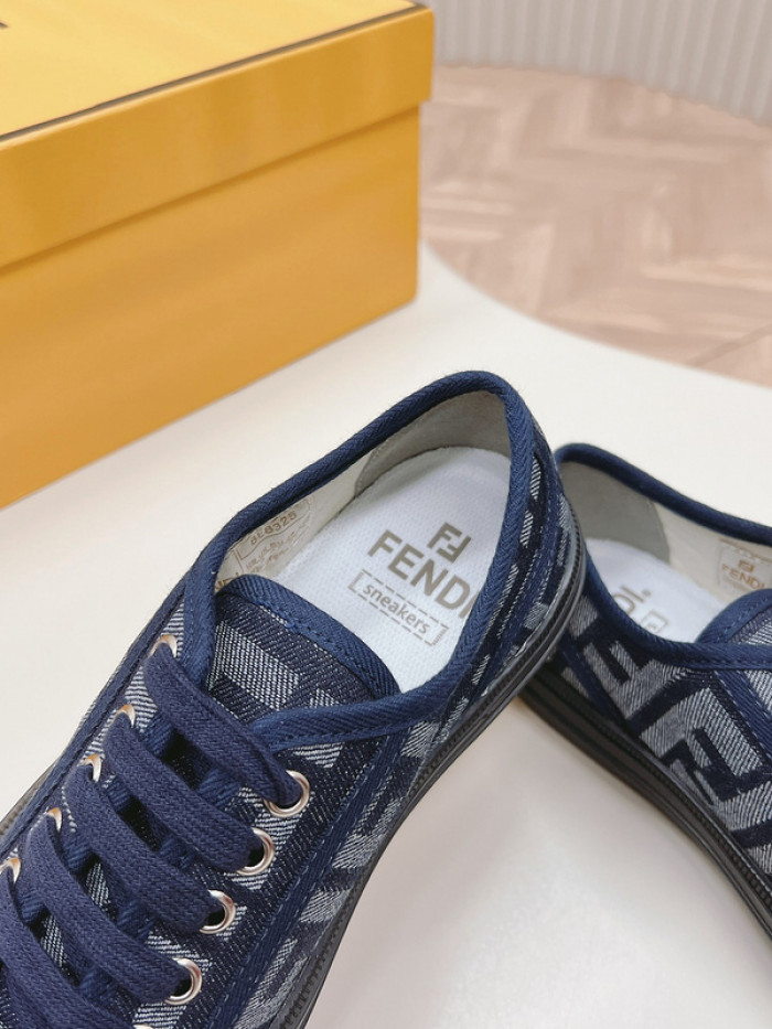 F**di shoes