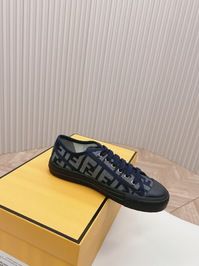 F**di shoes