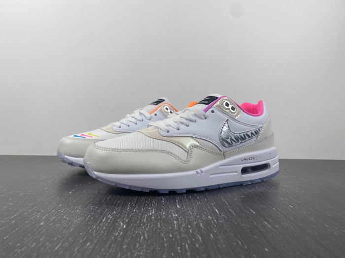 nike air max 1 "unlock your space" fn0608-101
