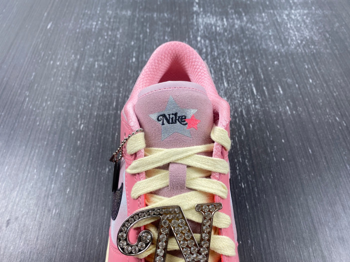nike dunk low lx barbie (women