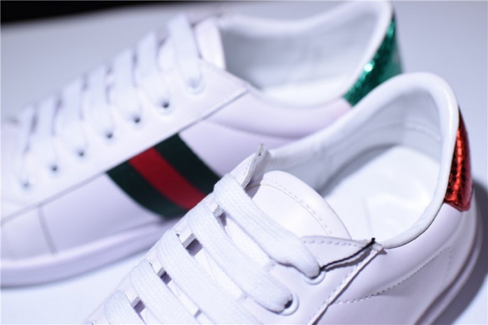 gu ace embroidered low-top sneaker white with bee