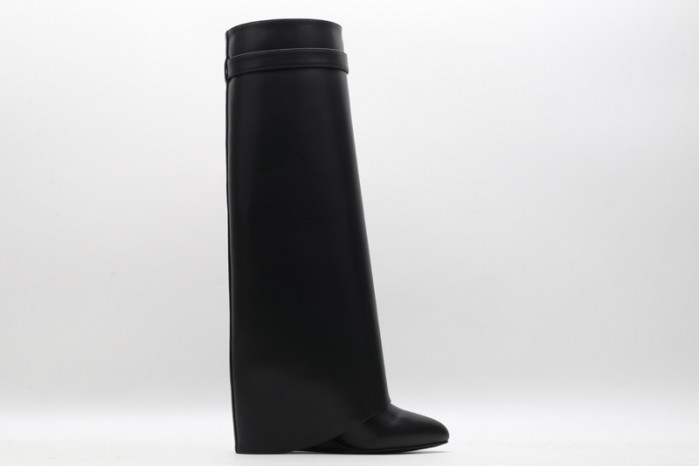 give*chy shark lock boots