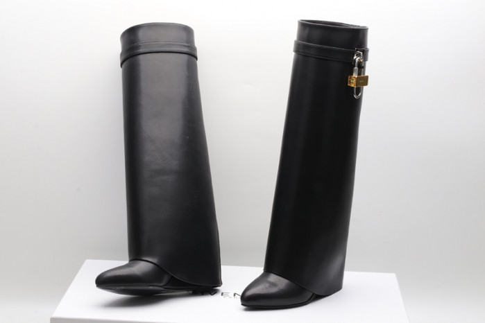 give*chy shark lock boots