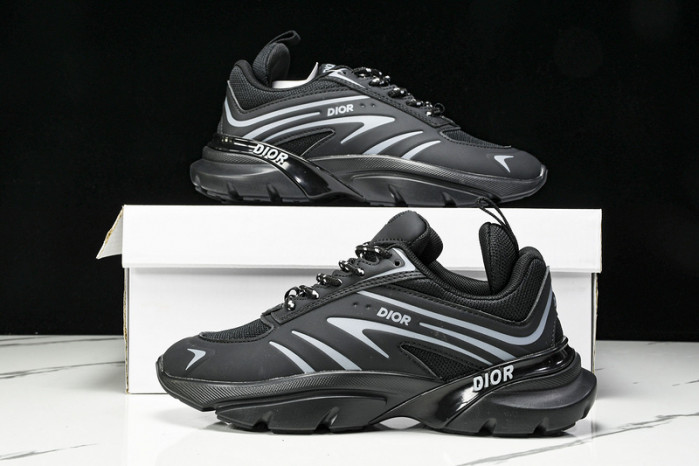 D1OR B44 Sneakers