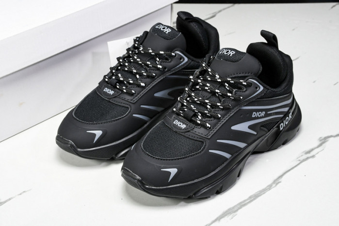 D1OR B44 Sneakers