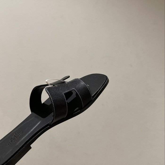 H**mes sandal