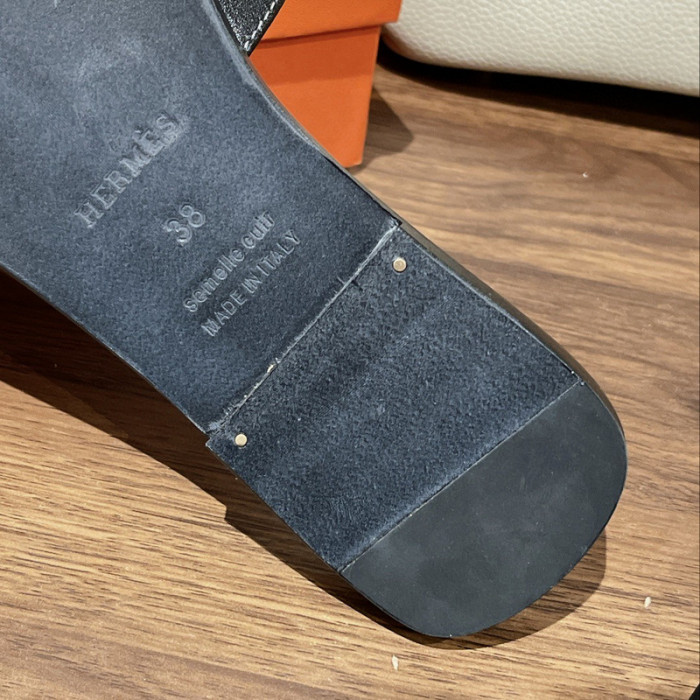 H**mes sandal