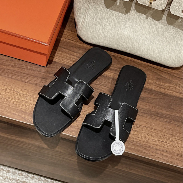 H**mes sandal