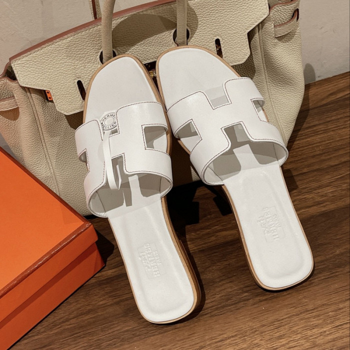 H**mes sandal