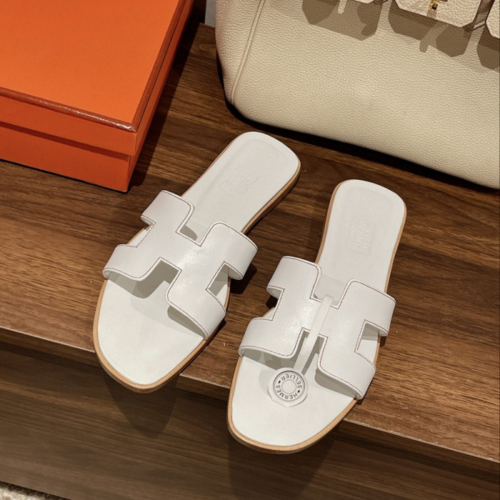 H**mes sandal