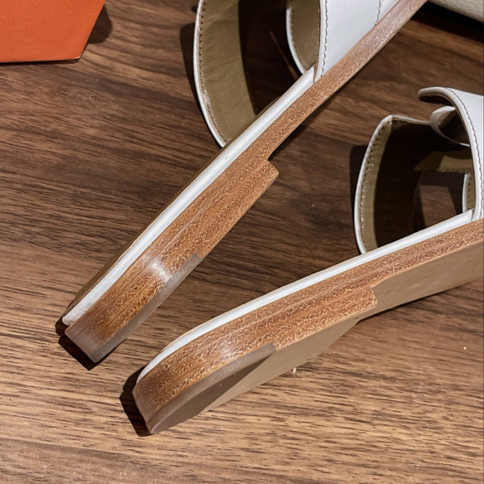 H**mes sandal